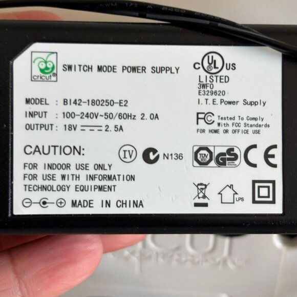 Cricut Expression (CREX001) White Size 22.5"x9.5"x7.5" - Picture 11 of 16